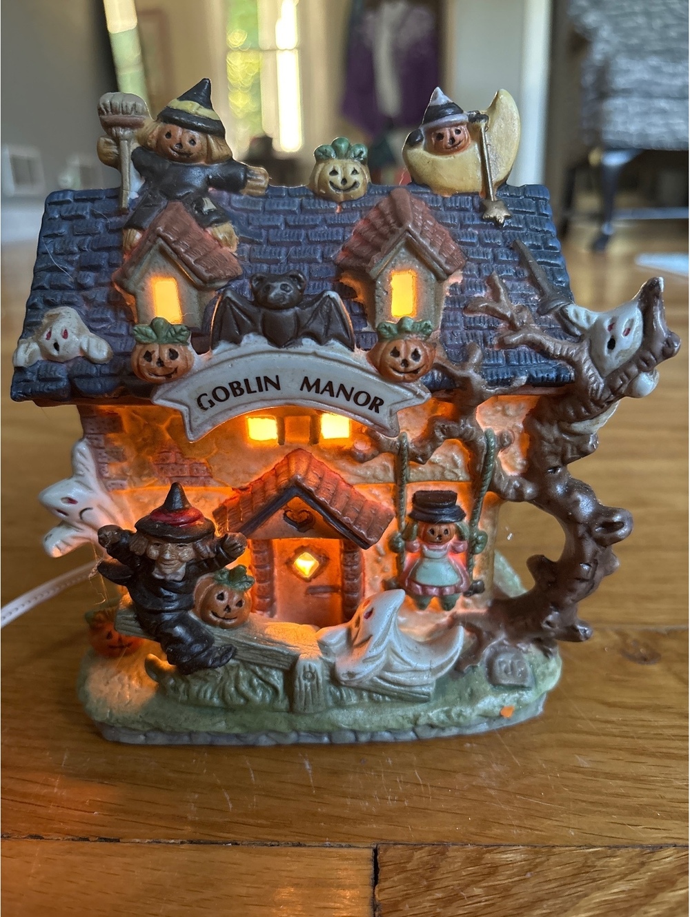 Vintage Goblin Manor Haunted House Lighted Halloween Village #1941